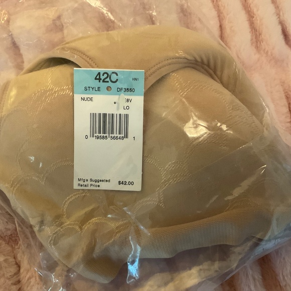 Bali wirefree 42C bra NBW - Picture 2 of 4